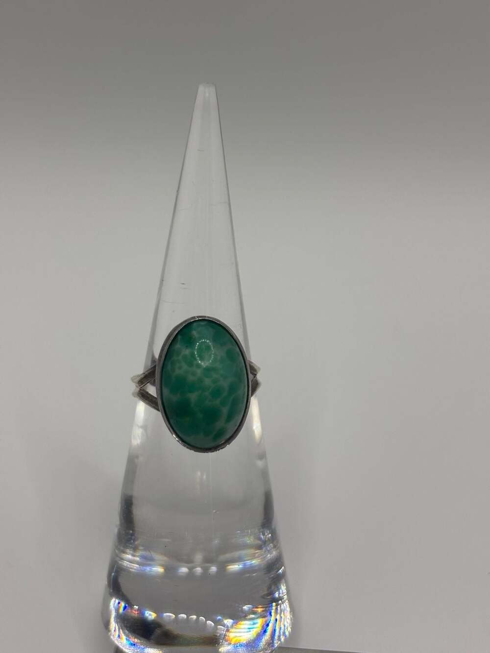 Vintage Sterling Silver Oval Green Stone Ring Size 5.75